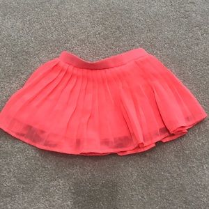 Girl’s pleated skirt